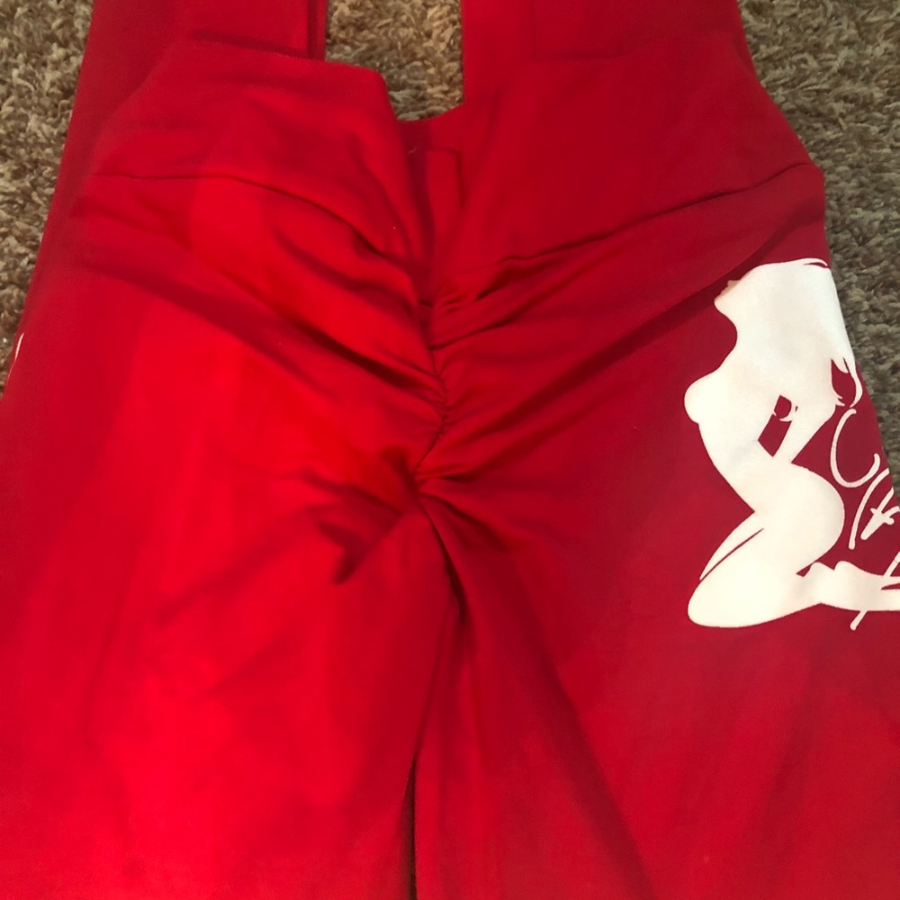 Celestial bodiez red trade for Nessie